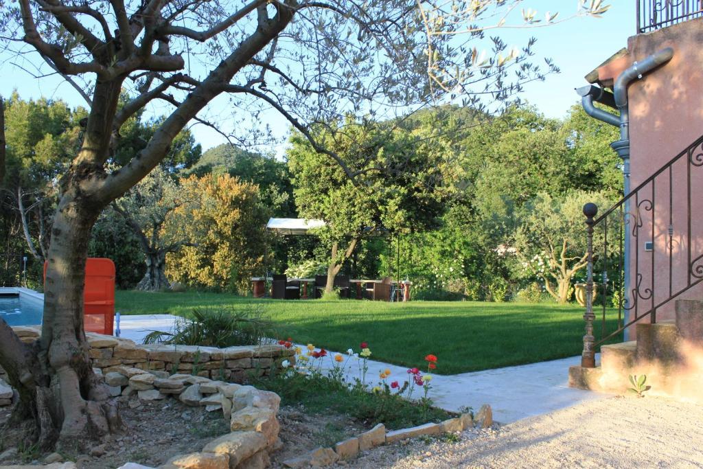 Amour Provence Сегюре Экстерьер фото